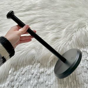 (❤️3/$30) Black metal Umbra paper towel holder